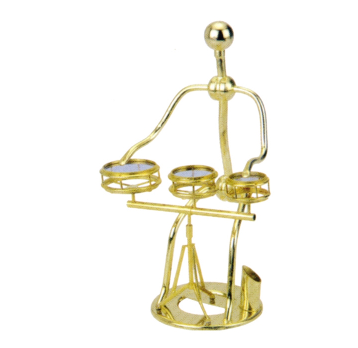 Miniature drummer figurine and single pen hol